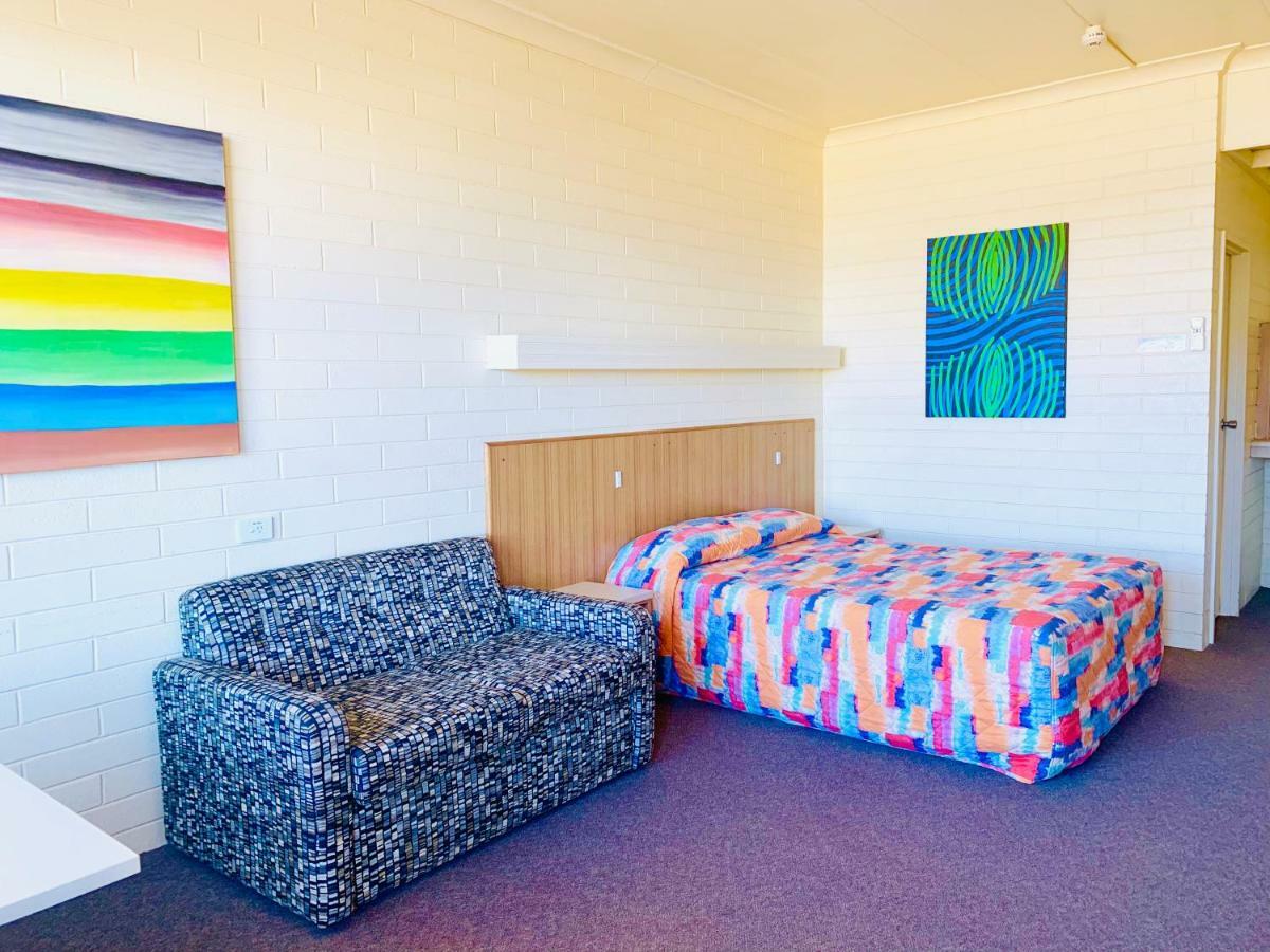Opal Inn Hotel, Motel, Caravan Park Coober Pedy Extérieur photo