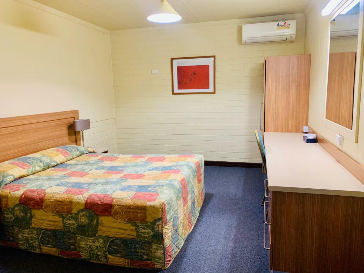 Opal Inn Hotel, Motel, Caravan Park Coober Pedy Extérieur photo